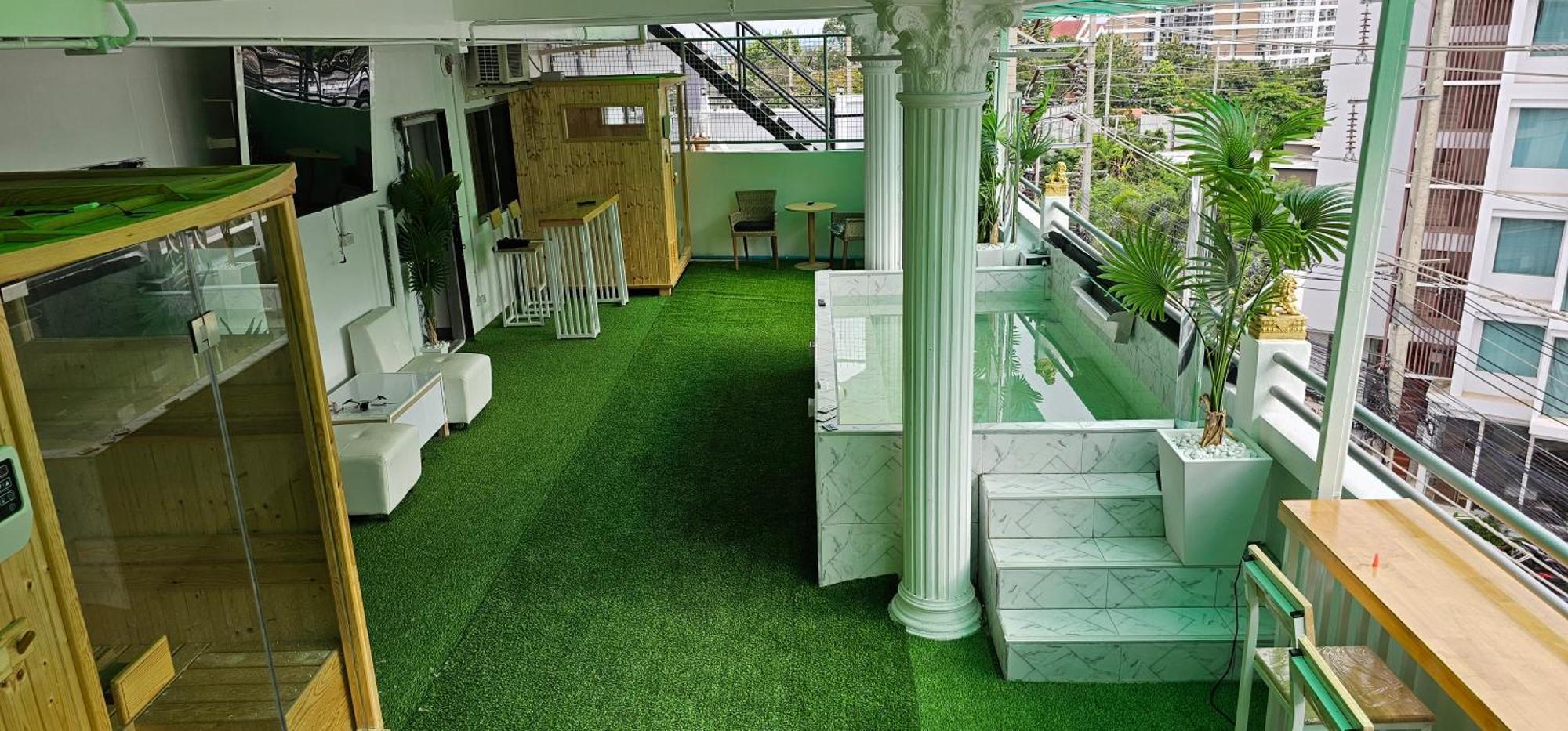 Xcess Residence Pattaya Exterior foto